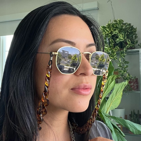 Chunky sunglass Acrylic Chain (bundle of 2) - Picture 4 of 6